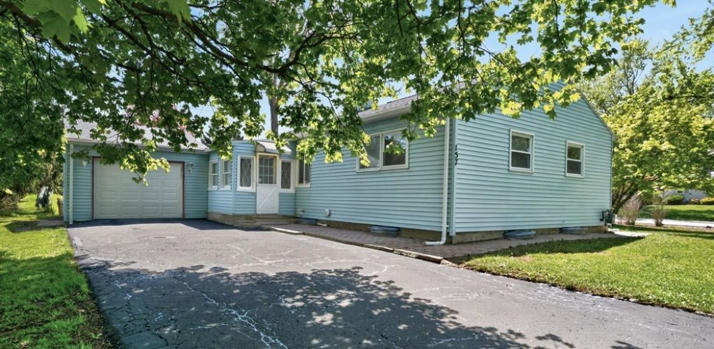 157 Hollybrook Road, Rochester, NY 14623 Main Photo