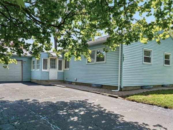 157 Hollybrook Road, Rochester, NY 14623