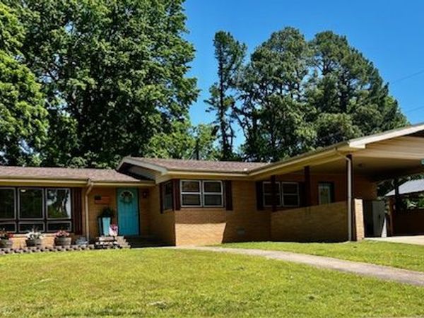 1605 Cherokee Circle , Harrison, AR 72601