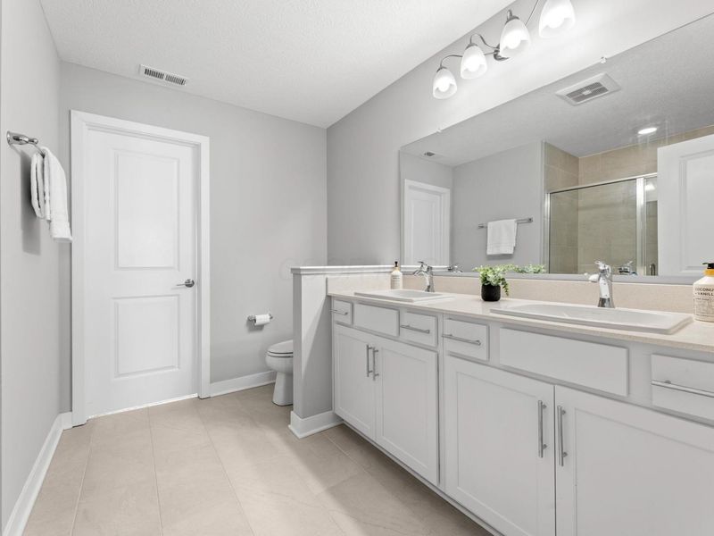 6406 Hamilton Woods Boulevard N, Westerville, OH 43081 Photo 23