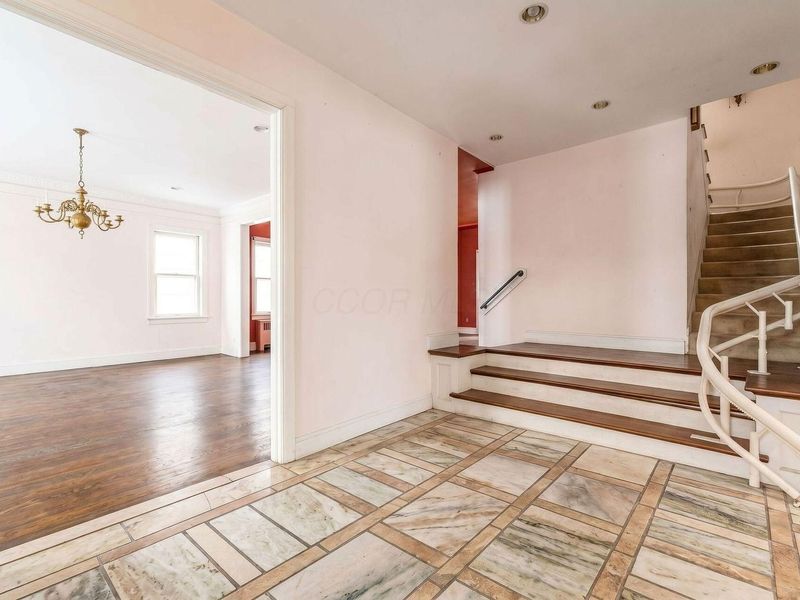 42 Brunson Avenue, Unit 13, Columbus, OH 43203 Photo 8