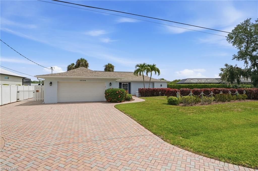 13794 River Forest Dr, Fort Myers, FL 33905 Photo
