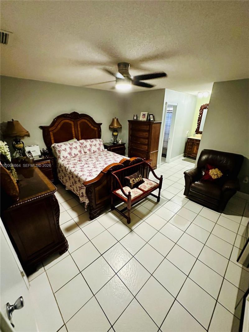 13741 SW 11th St , Miami, FL 33184 Photo