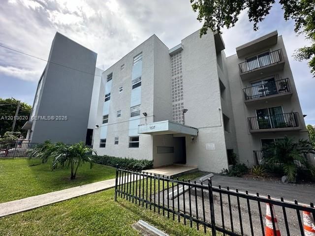 1337 NW 1st St, Unit 14, Miami, FL 33125 Photo