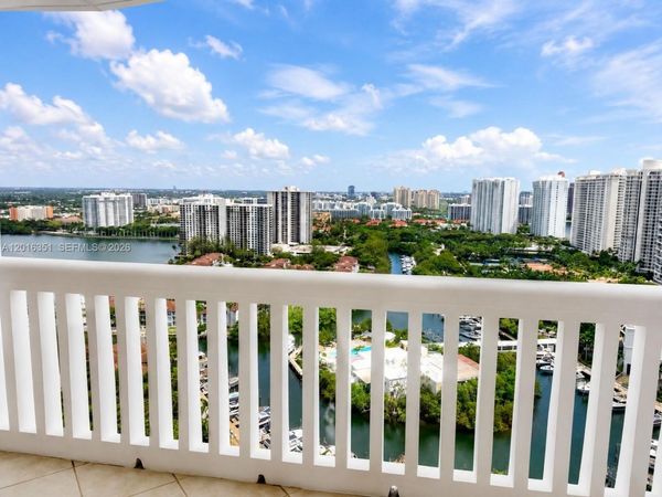 2000 Island Blvd , Unit 2710, Aventura, FL 33160
