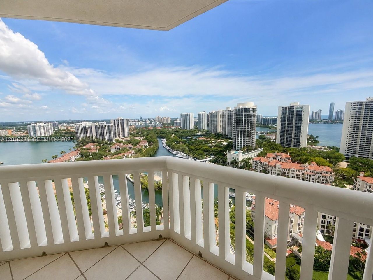 2000 Island Blvd, Unit 2710, Aventura, FL 33160 Photo