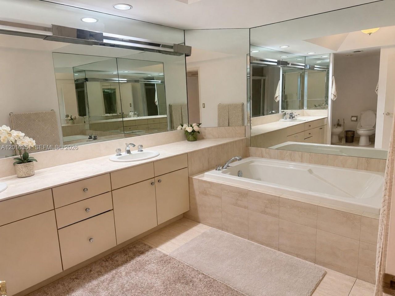 2000 Island Blvd, Unit 2710, Aventura, FL 33160 Photo