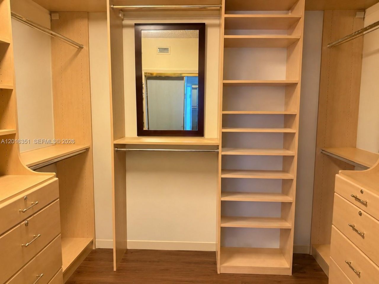 2000 Island Blvd, Unit 2710, Aventura, FL 33160 Photo