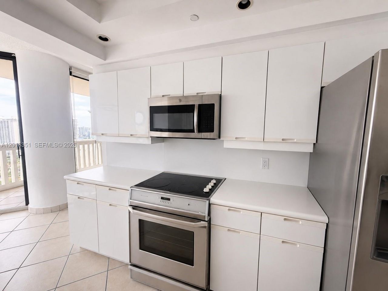 2000 Island Blvd, Unit 2710, Aventura, FL 33160 Photo