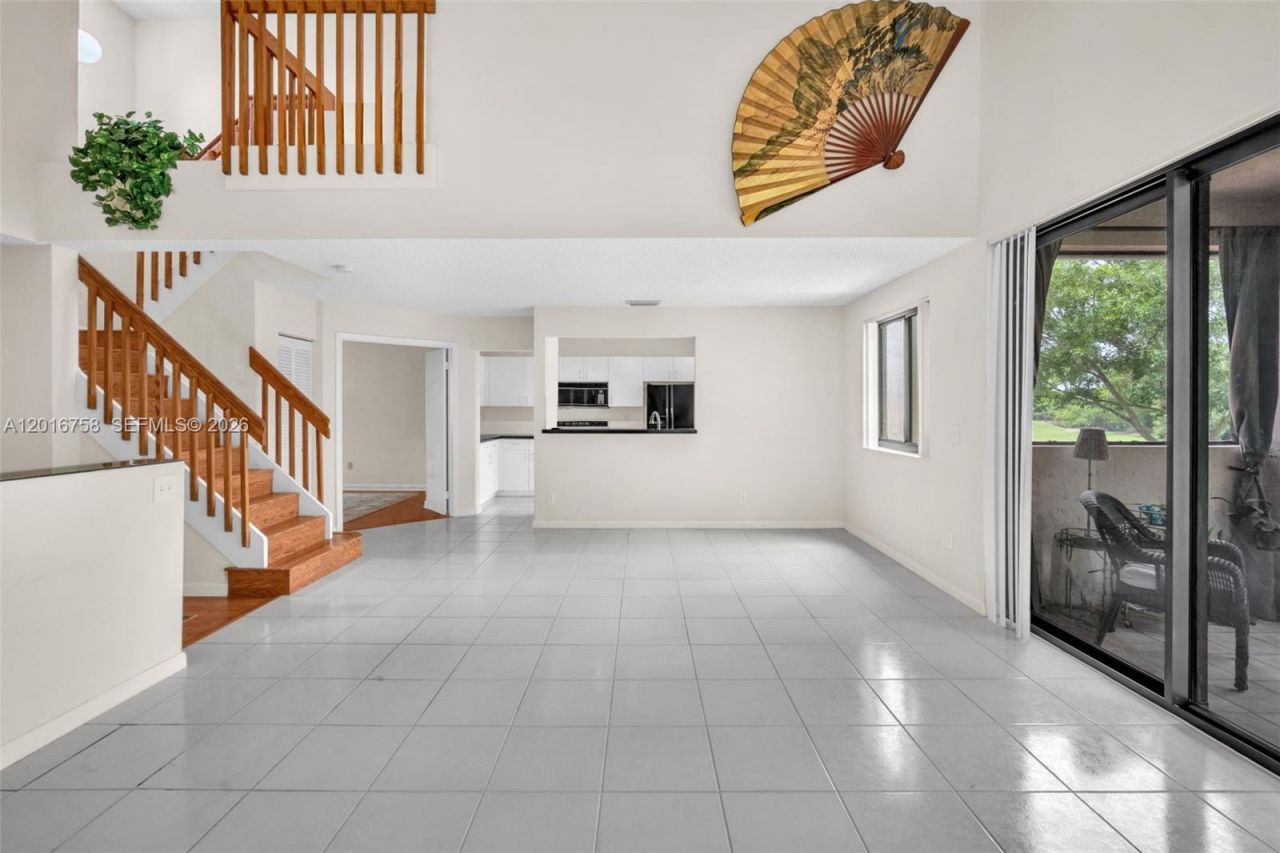 15825 SW 3rd Ct, Unit 204, Pembroke Pines, FL 33027 Photo