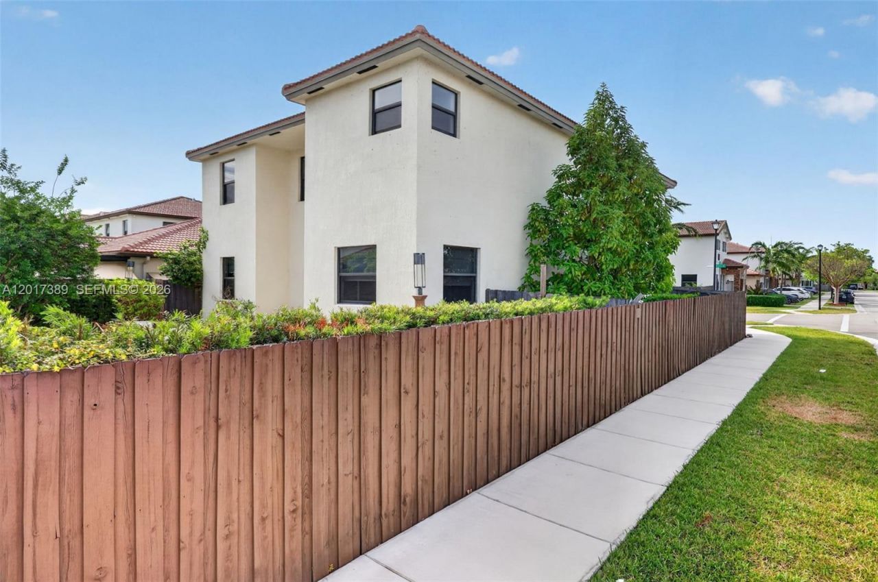 11863 SW 233rd Ter , Homestead, FL 33032 Photo