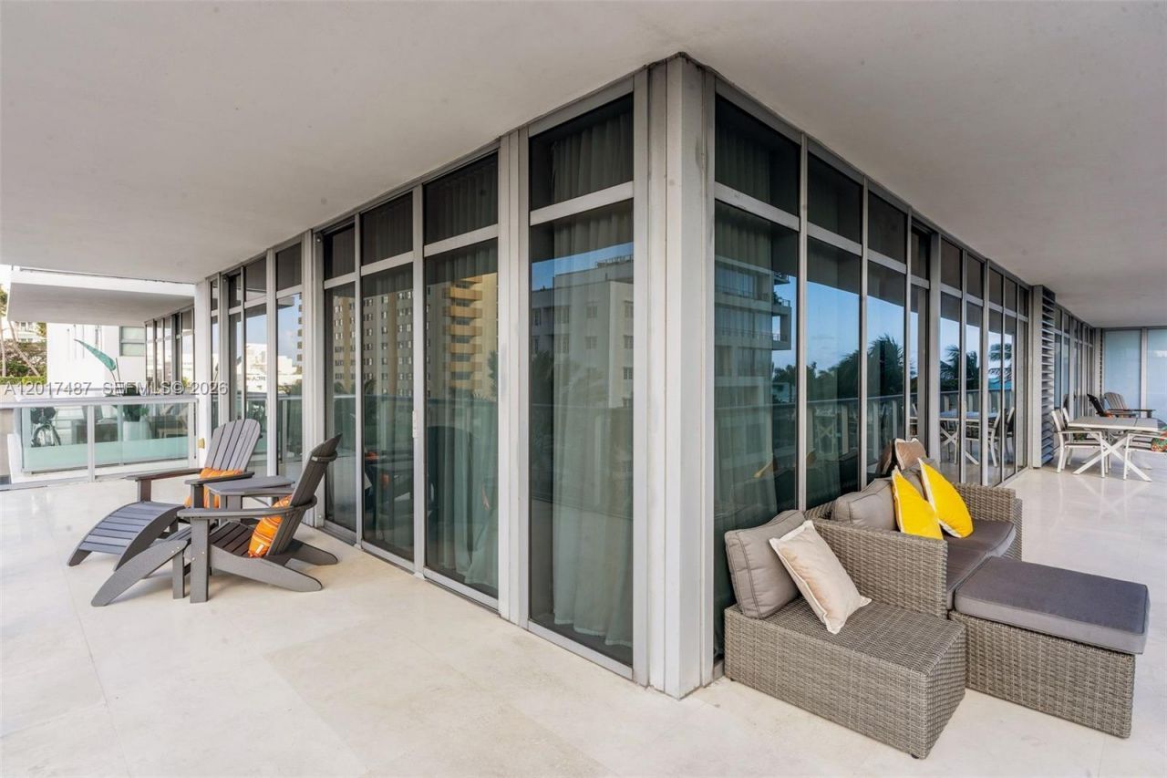 3737 Collins Ave , Unit S-403, Miami Beach, FL 33140 Photo