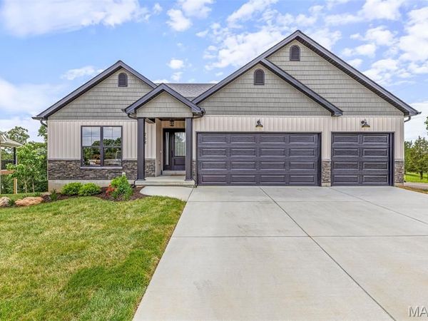 758 Blake Drive, Hillsboro, MO 63050