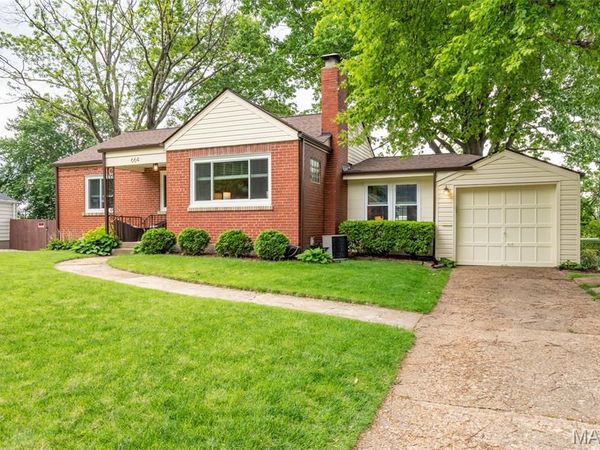 664 Deerhurst Drive , Webster Groves, MO 63119
