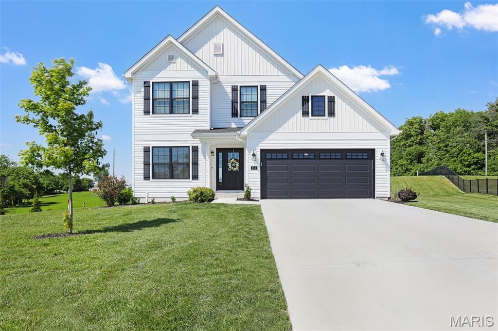 211 Grand Vista Court , Edwardsville, IL 62025 Main Photo