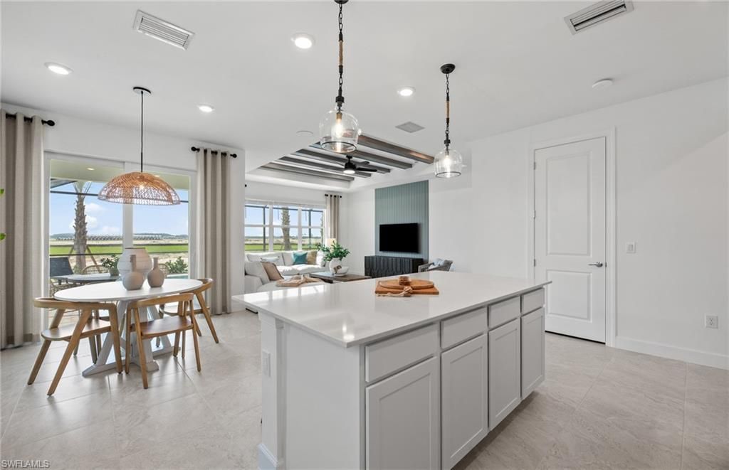 601 Oasis Lake Pl , Lehigh Acres, FL 33936 Photo