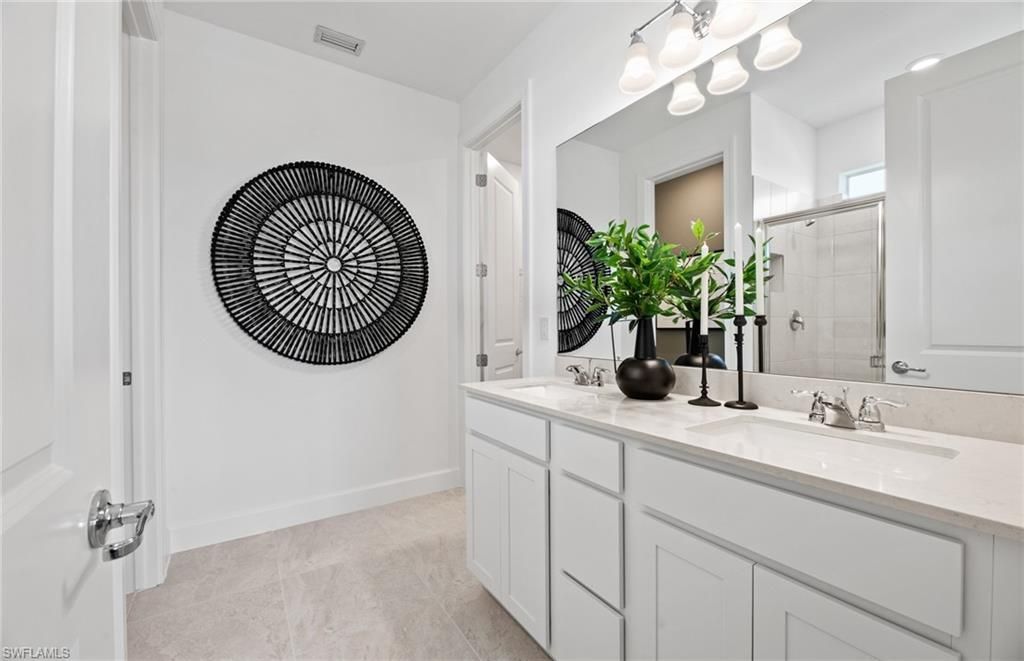 601 Oasis Lake Pl , Lehigh Acres, FL 33936 Photo