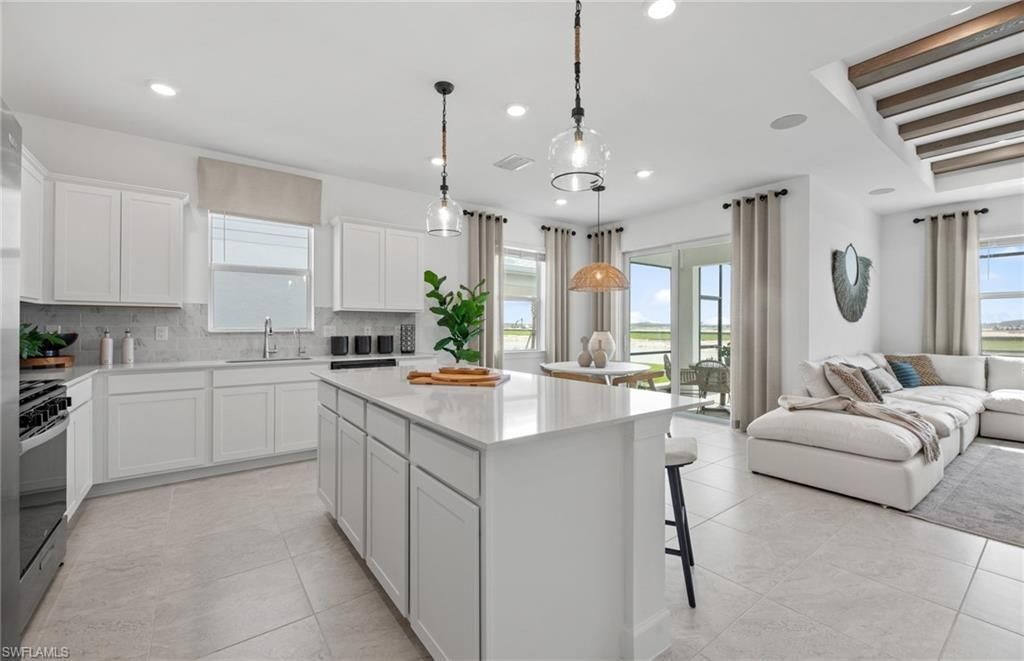 601 Oasis Lake Pl , Lehigh Acres, FL 33936 Photo