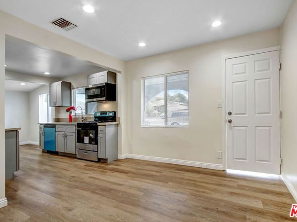 1404 Hollister Street, San Fernando, CA 91340