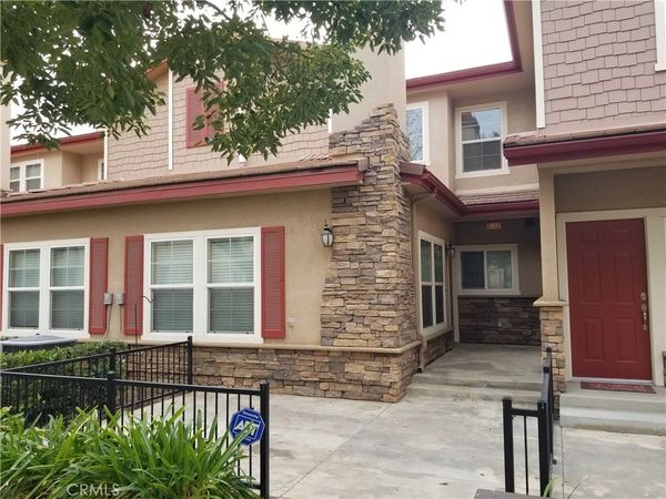 1510 Orange Avenue, Unit 1102, Redlands, CA 92373