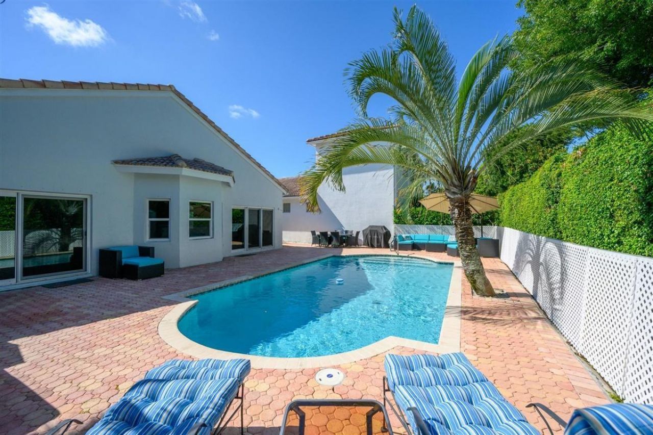 7161 NW Turtle Walk, Boca Raton, FL 33487 Photo