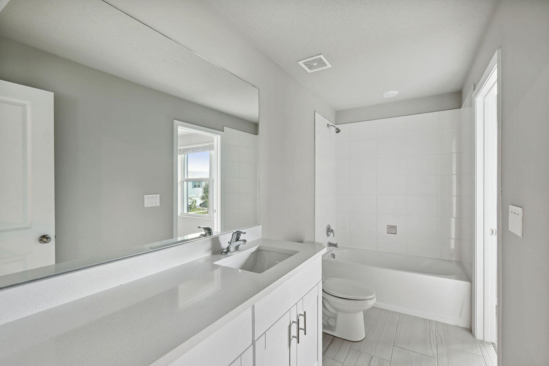 423 Salisbury Circle, Fort Pierce, FL 34982 Photo