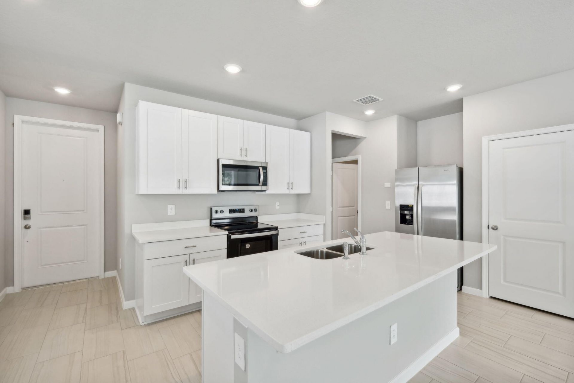 423 Salisbury Circle, Fort Pierce, FL 34982 Photo