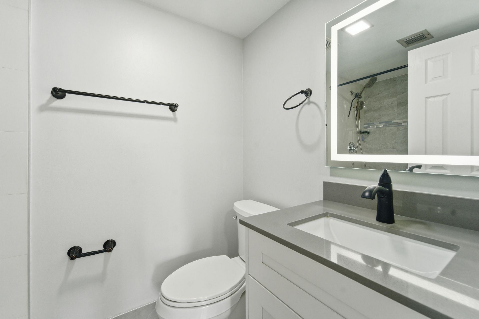 11477 NW 39th Court, Unit 203-1, Coral Springs, FL 33065 Photo