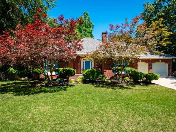 204 Fair Oaks Drive, Bryant, AR 72022