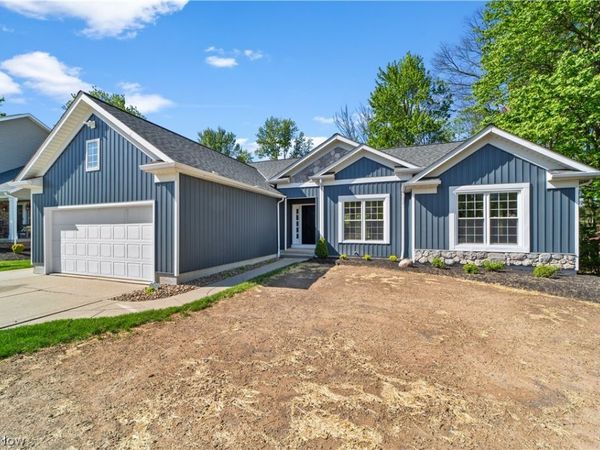 3689 Turnberry Drive , Medina, OH 44256