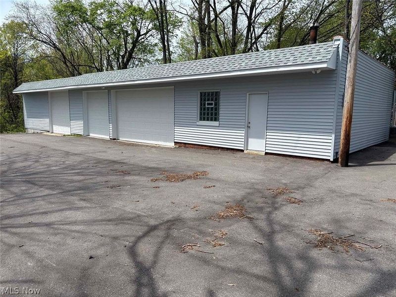19200 Miles Road, Warrensville Heights, OH 44128 Photo 11