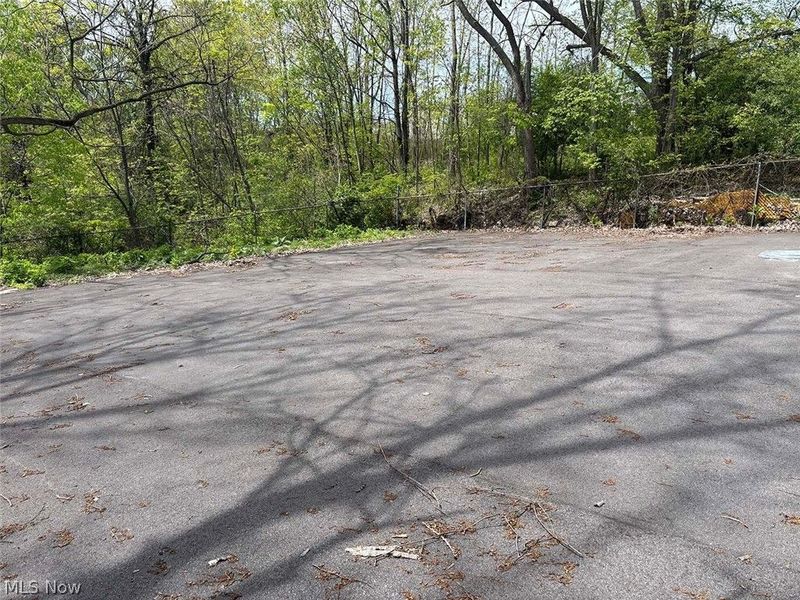19200 Miles Road, Warrensville Heights, OH 44128 Photo 16