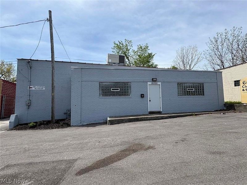 19200 Miles Road, Warrensville Heights, OH 44128 Photo 3