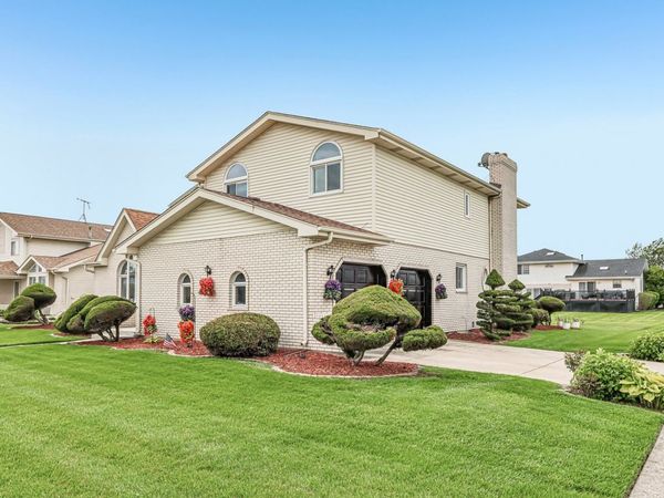 19500 Oakwood Avenue, Lynwood, IL 60411