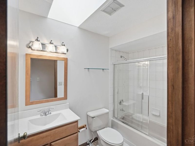 4290 Marcrest Drive, Cincinnati, OH 45211 Photo 5