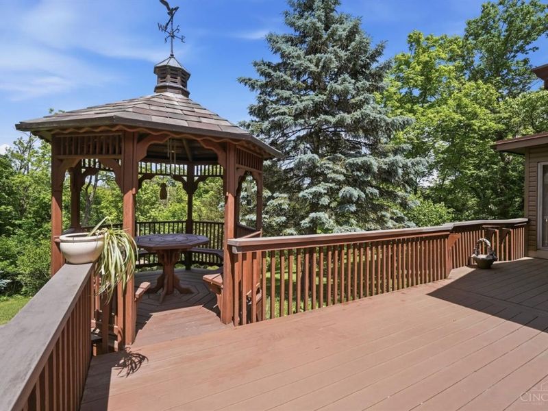 4290 Marcrest Drive, Cincinnati, OH 45211 Photo 69