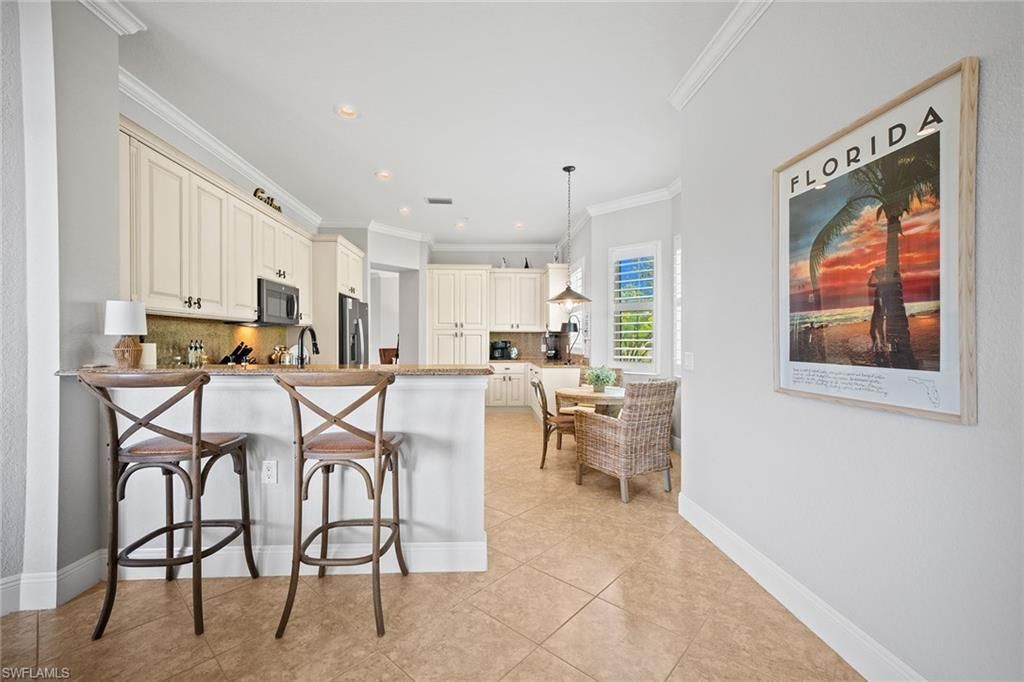 9205 Museo Cir , Unit 201, Naples, FL 34114 Photo