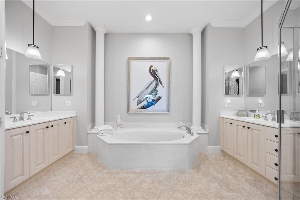 9205 Museo Cir , Unit 201, Naples, FL 34114 Photo
