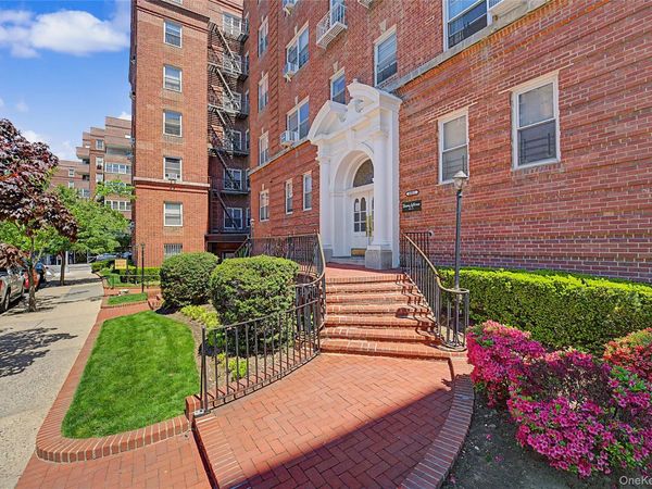 69-11 Yellowstone Boulevard , Unit A4, Forest Hills, NY 11375