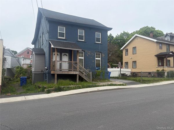 8 Roberts Street , Middletown, NY 10940