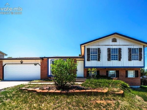6680 Bugle Drive, Colorado Springs, CO 80918