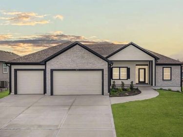2211 Prairie Creek Drive, Kearney, MO 64060