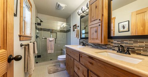 12479 Greenwood Drive, Truckee, CA 96161 Photo