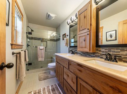 12479 Greenwood Drive, Truckee, CA 96161 Photo