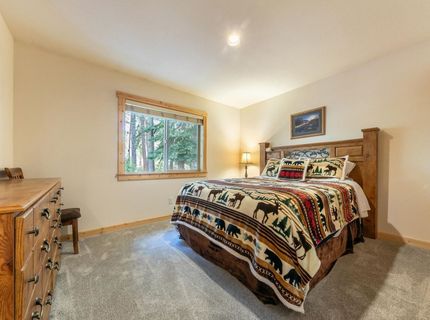 12479 Greenwood Drive, Truckee, CA 96161 Photo