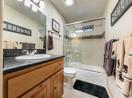 12479 Greenwood Drive, Truckee, CA 96161 Photo