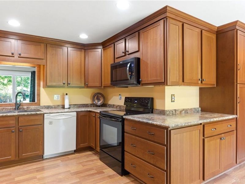 4900 Shady Hill Lane, Kettering, OH 45429 Photo 13