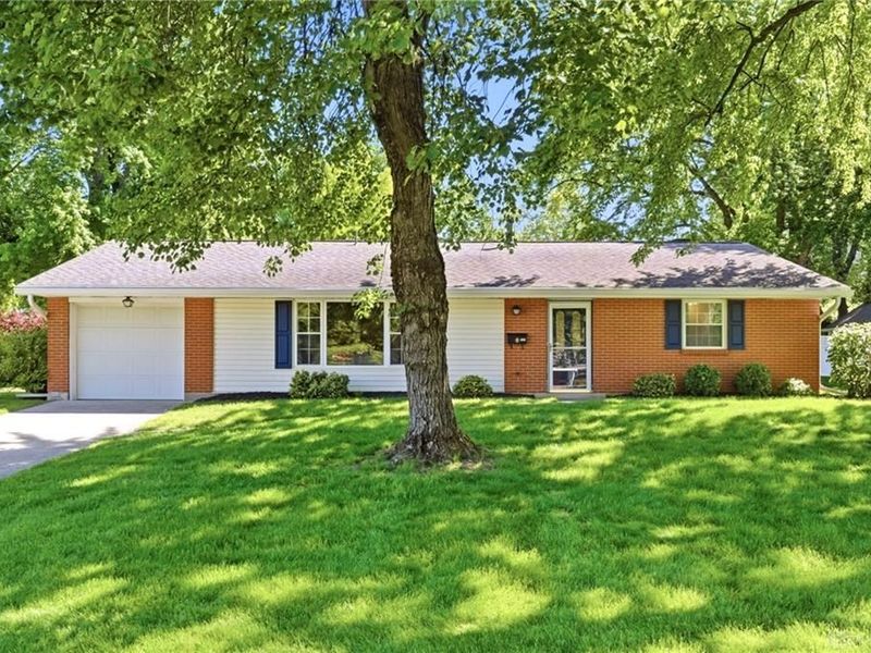 4900 Shady Hill Lane, Kettering, OH 45429 Photo 2