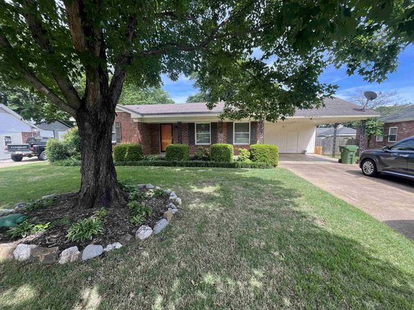 7246 PAM DR, Millington, TN 38053