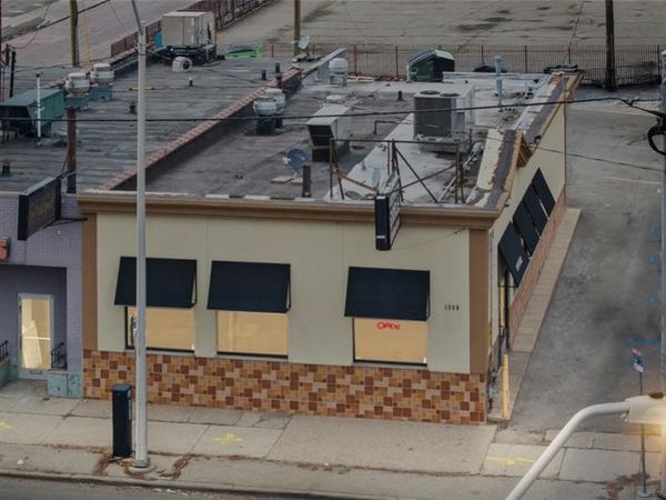 1350 W Fort Street , Detroit, MI 48226